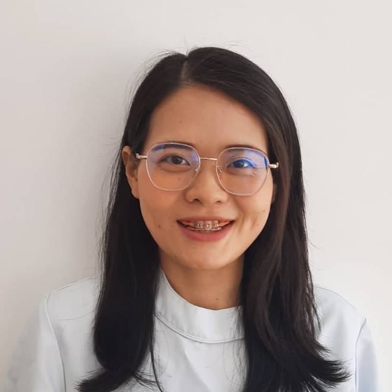 Dr. Sathida — ทพญ.สาธิดา จงวิสุทธิสันต์